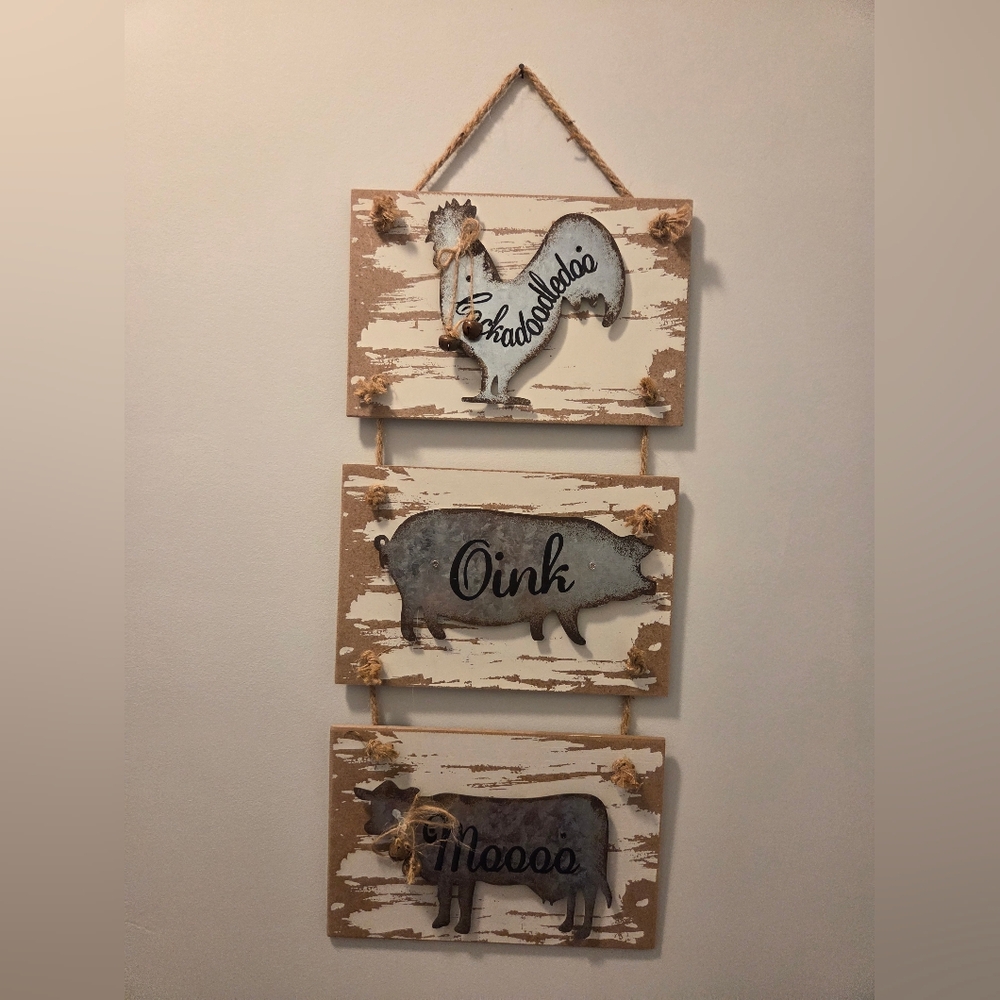 Rustic Farm Animal Trio Wall Hanging - Beige and Gray